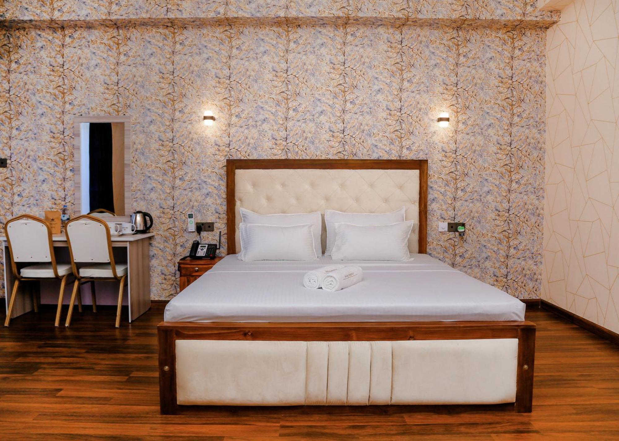 Crown Regency- Badulla Otel Dış mekan fotoğraf