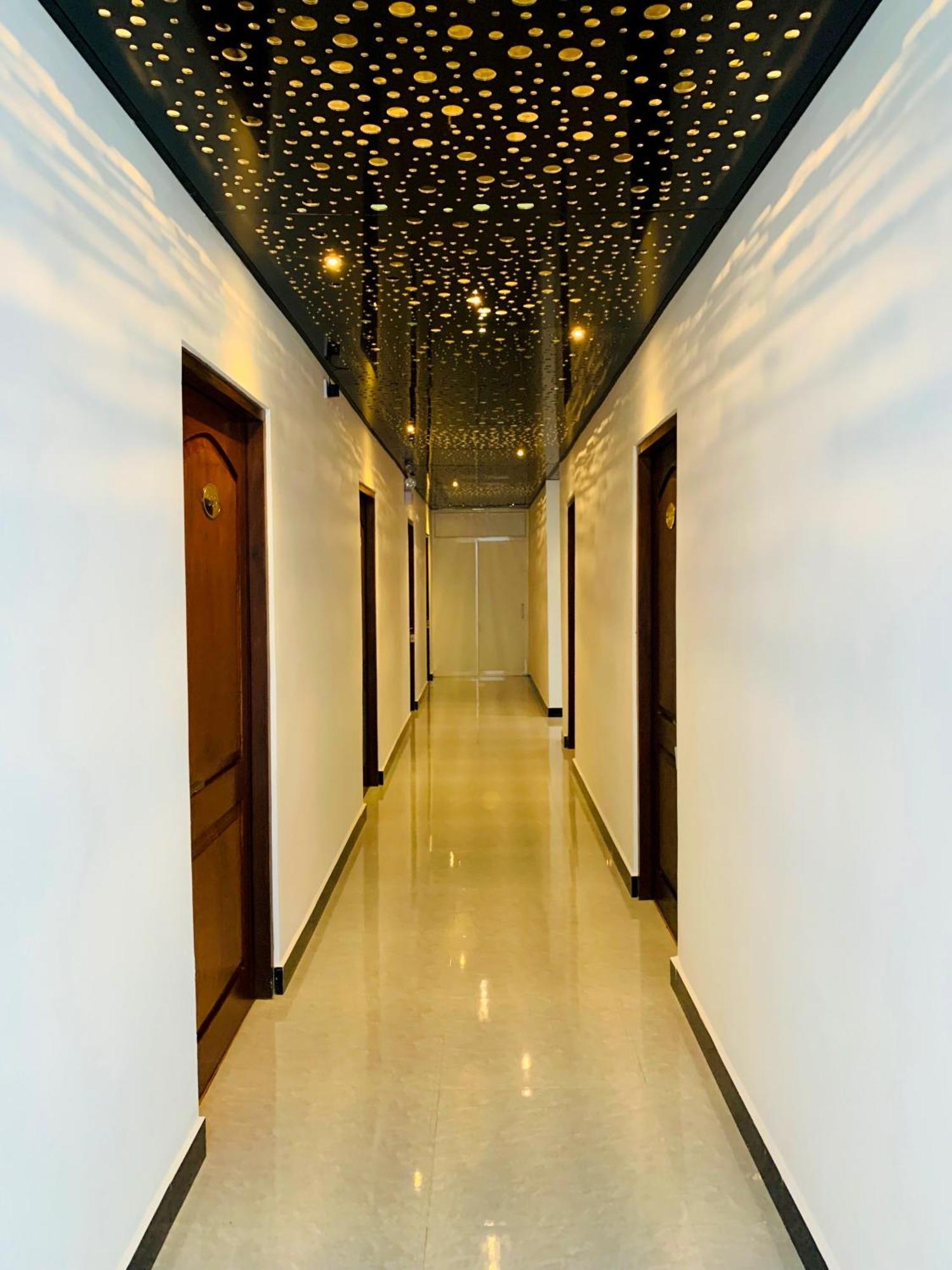Crown Regency- Badulla Otel Dış mekan fotoğraf